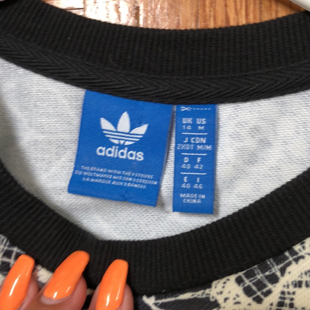 Adidas top - Picture 3 of 5